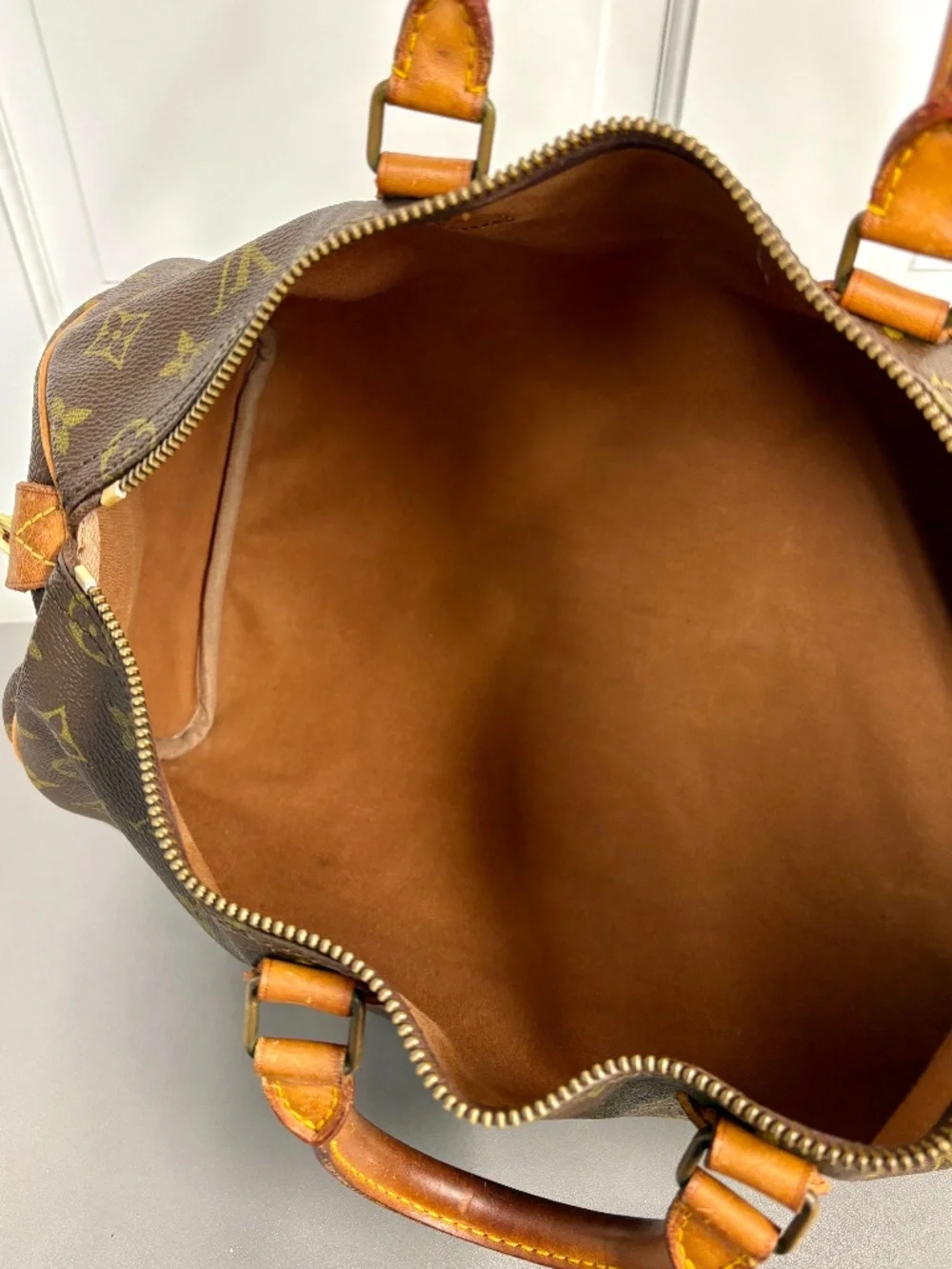 Louis Vuitton Vintage Speedy 35 Monogram Canvas